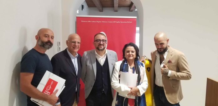 Da sinistra Giulio Ferretti, Cocciolito, Biondi, Gauzolino, Simone De Sena. De Sena e Ferretti violoncellisti dei Solisti Aquilani