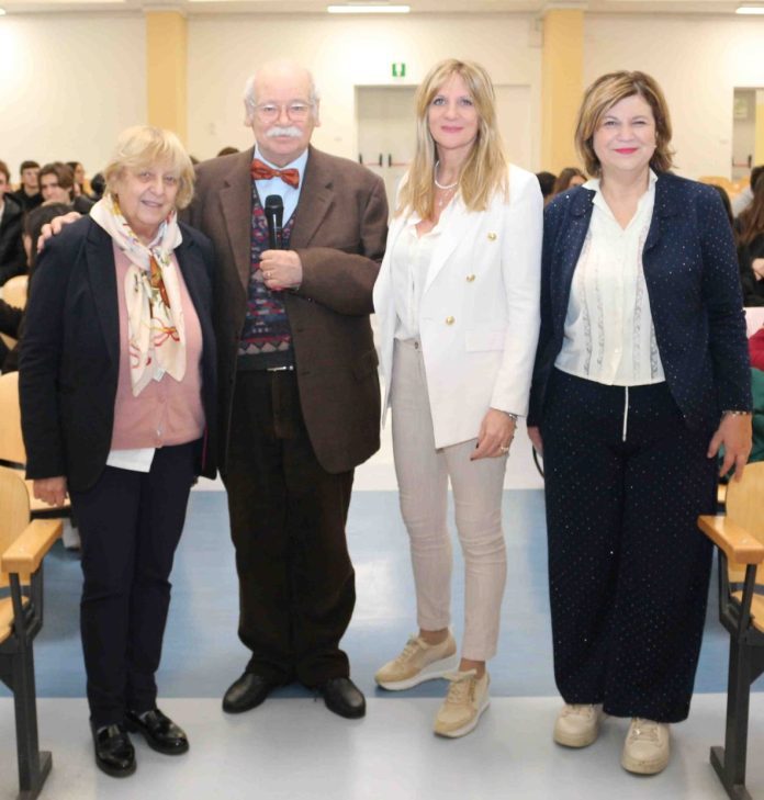 francesco laurenzi incontra gli studenti